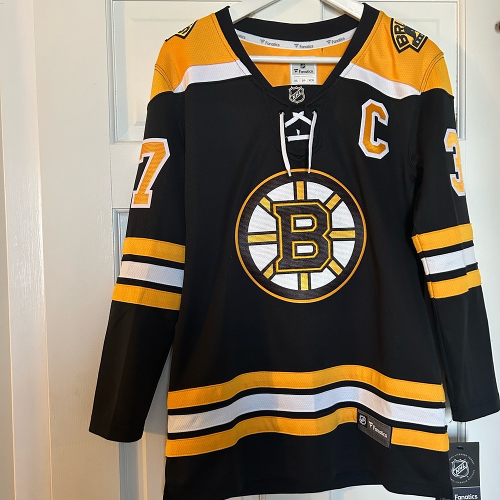 Brand New Women's Boston Bruins Patrice Bergeron Fanatics Branded Black Captain